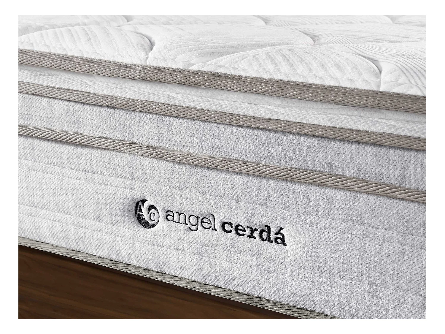Matelas hybride à ressorts ensachés et viscoélastique 180 x 200