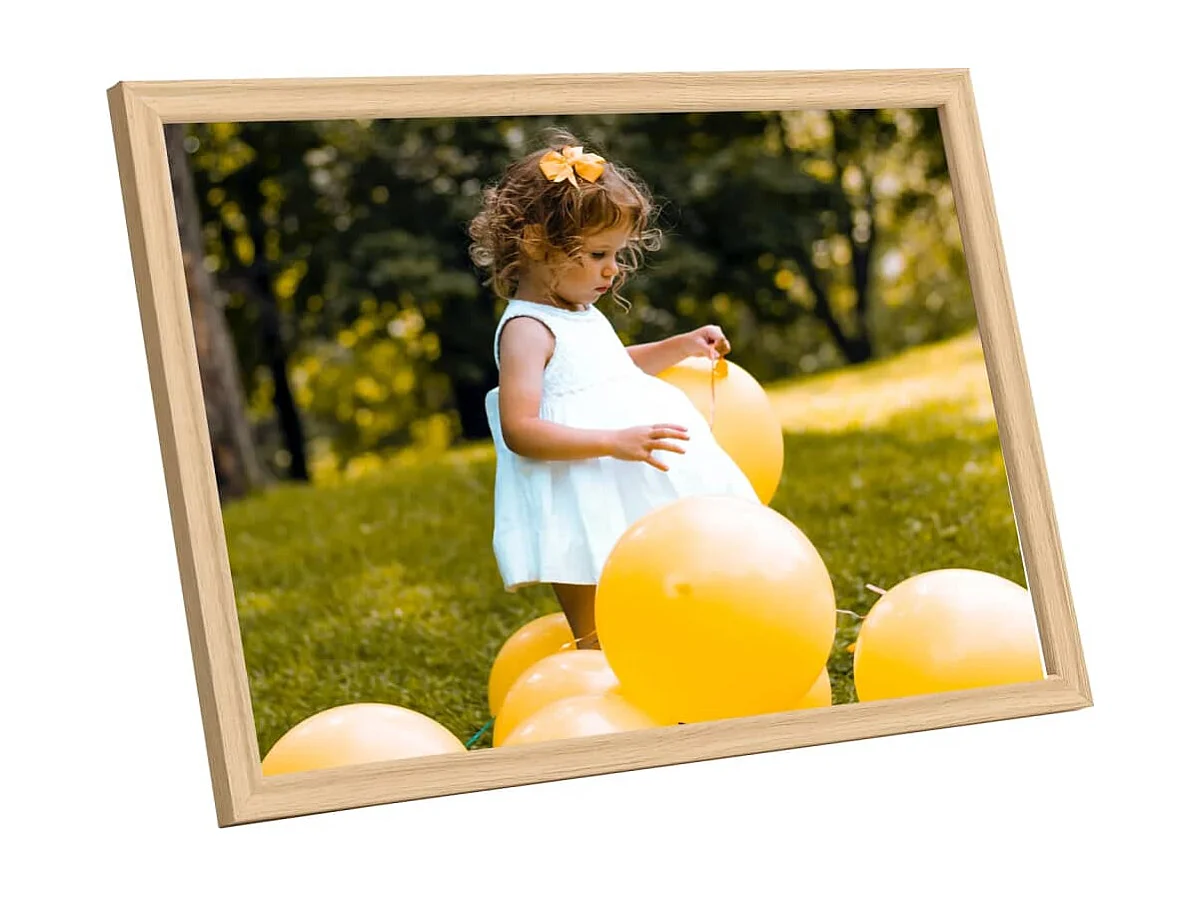 Collage van fotolijsten 5 stuks wandtafel Licht eiken 70x90 cm