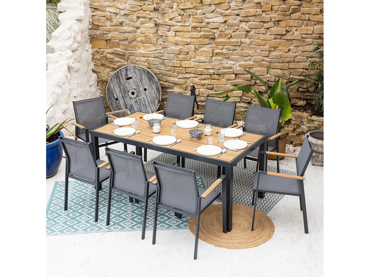 Salon de jardin PALERMO en textilène gris 8 places - aluminium anthracite et effet bois - HAPPY GARDEN