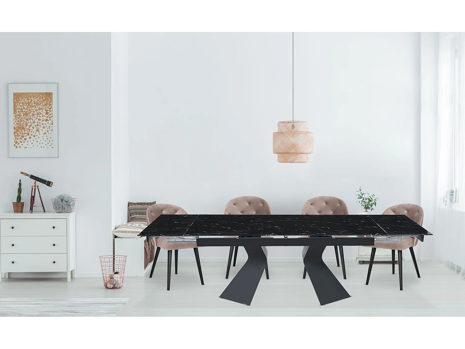 Table à manger extensible Icaria en Verre effet marbre noir et pieds Métal Noir