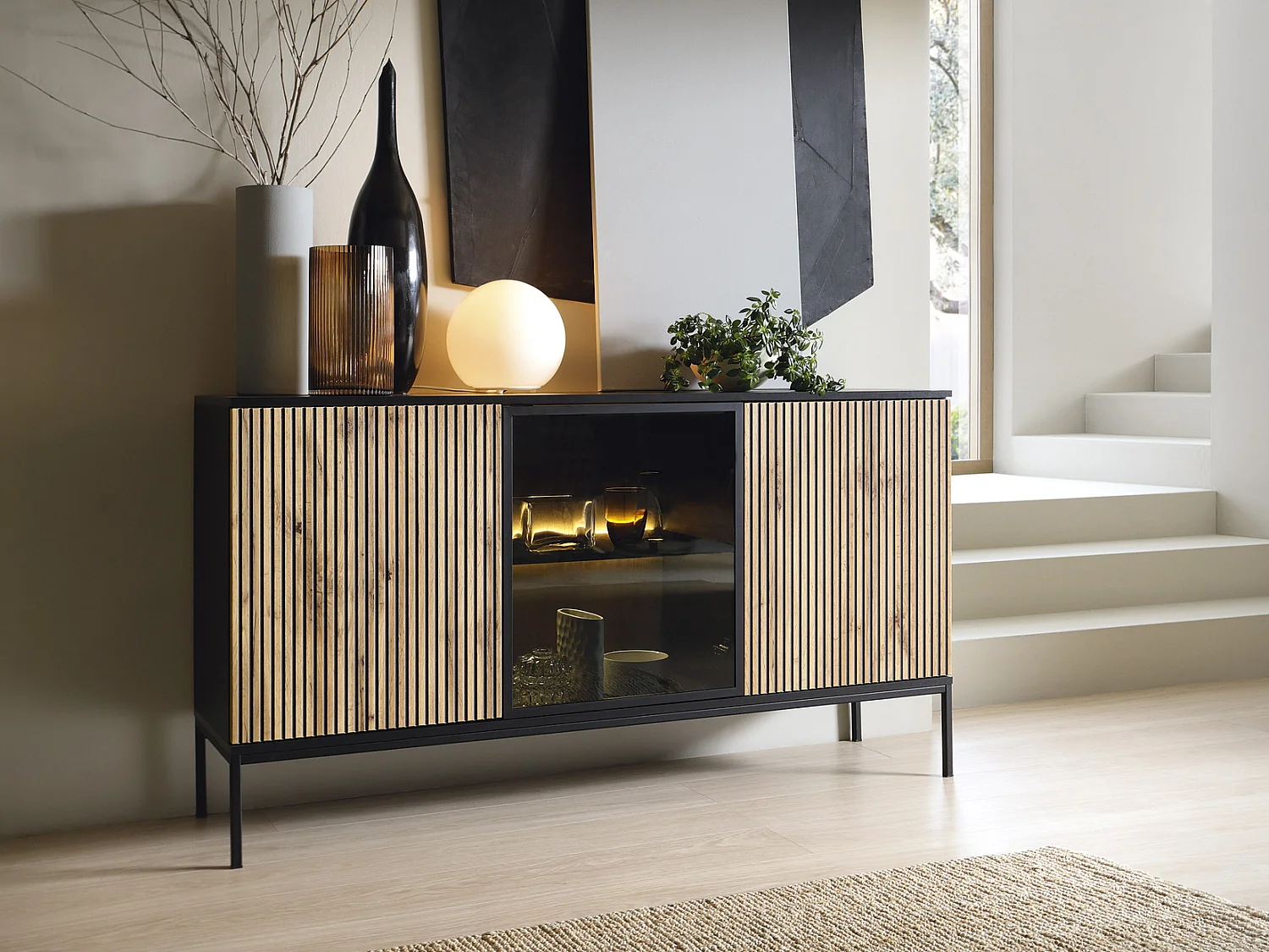 Emporius Haller komoda dwudrzwiowa do salonu - komoda 150 cm na nóżkach, z oświetleniem LED, szklane drzwi, lamele