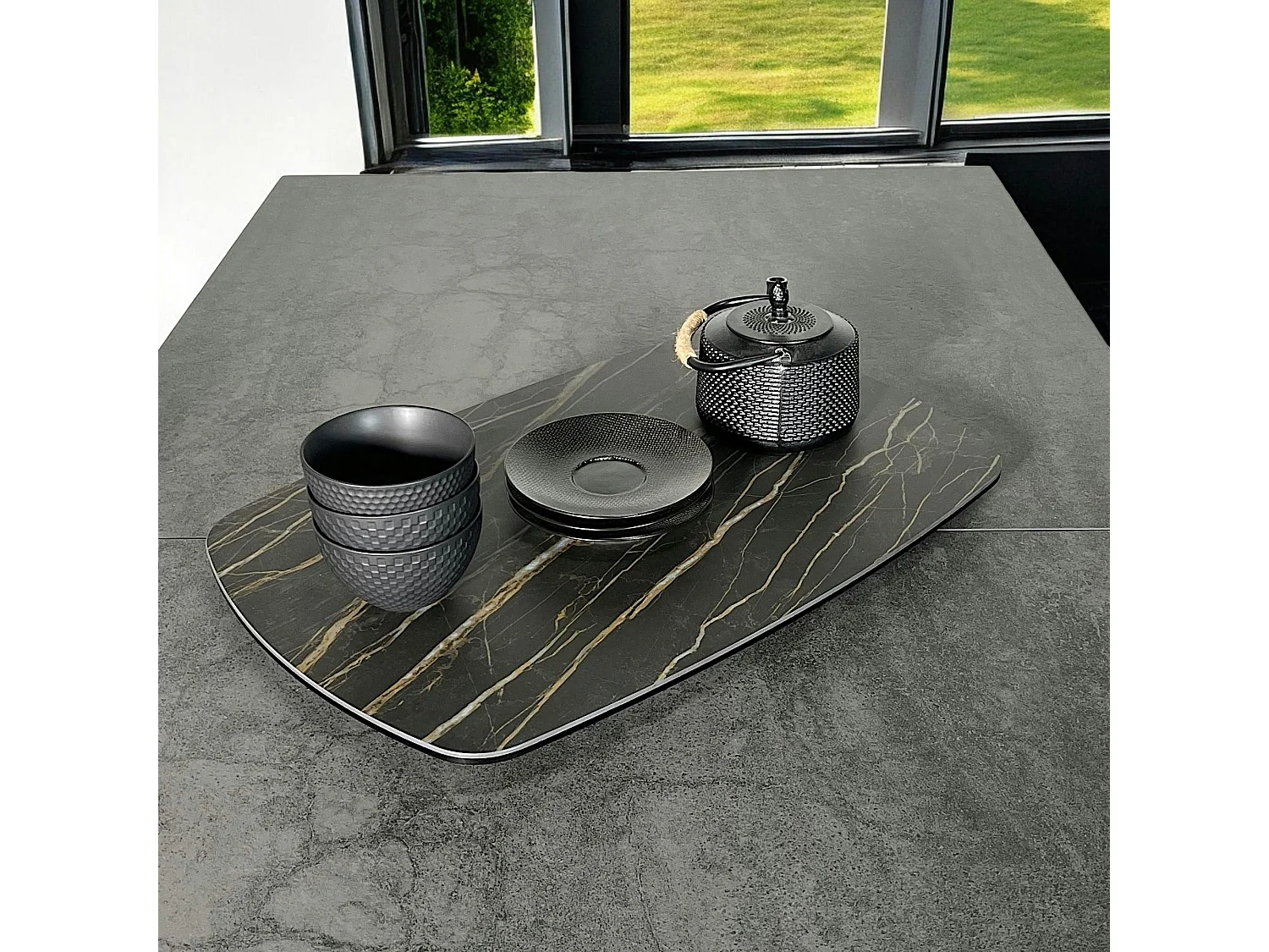 Plateau tournant apéritif en céramique marbrée noir & cuivrée LOMBARDIE