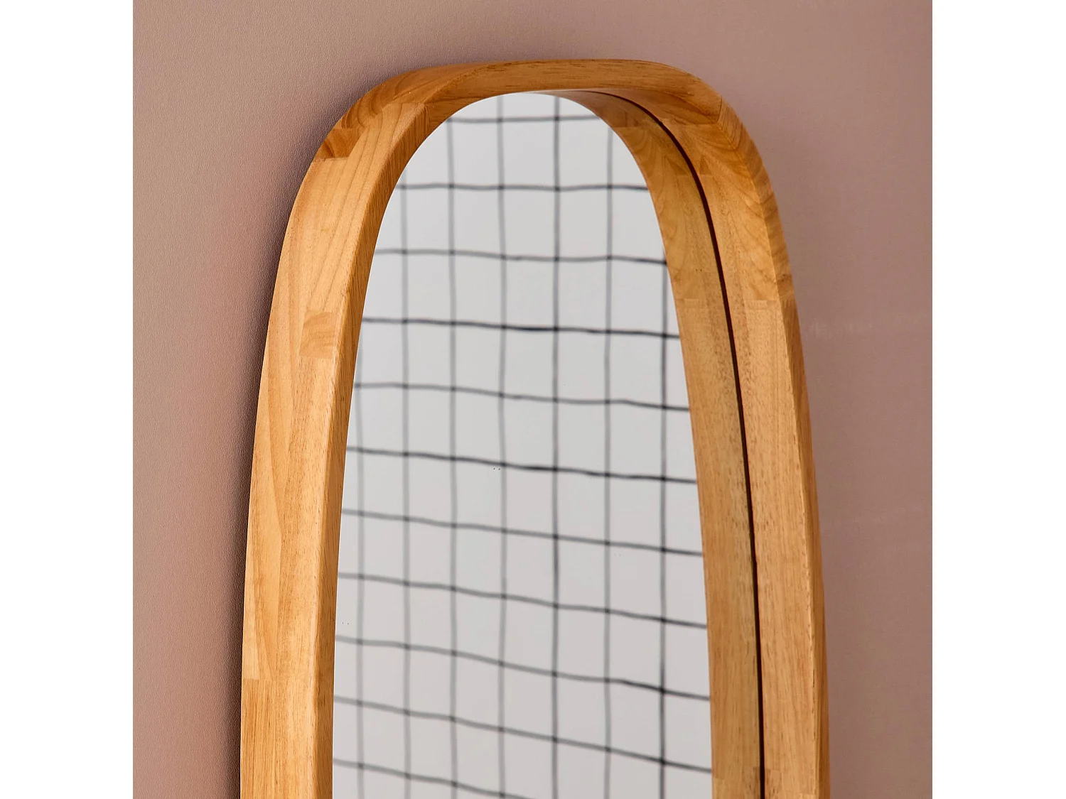 Miroir rectangulaire JAMIE en bois d'hévéa. bords arrondis. couleur bois clair. 80 cm