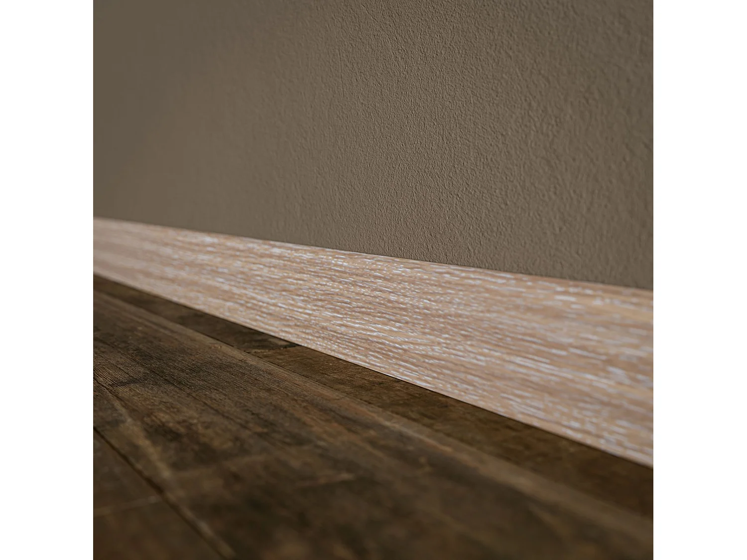 Plinthe MDF 2 m - Chêne Cérusé - Lot de 5 - 80 x 14 mm
