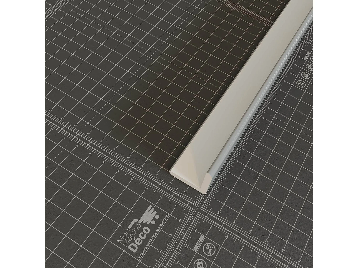 Baguette d'Angle PVC Cellulaire 25 mm - Longueur 2.50 m - Lot de 5 - Gris