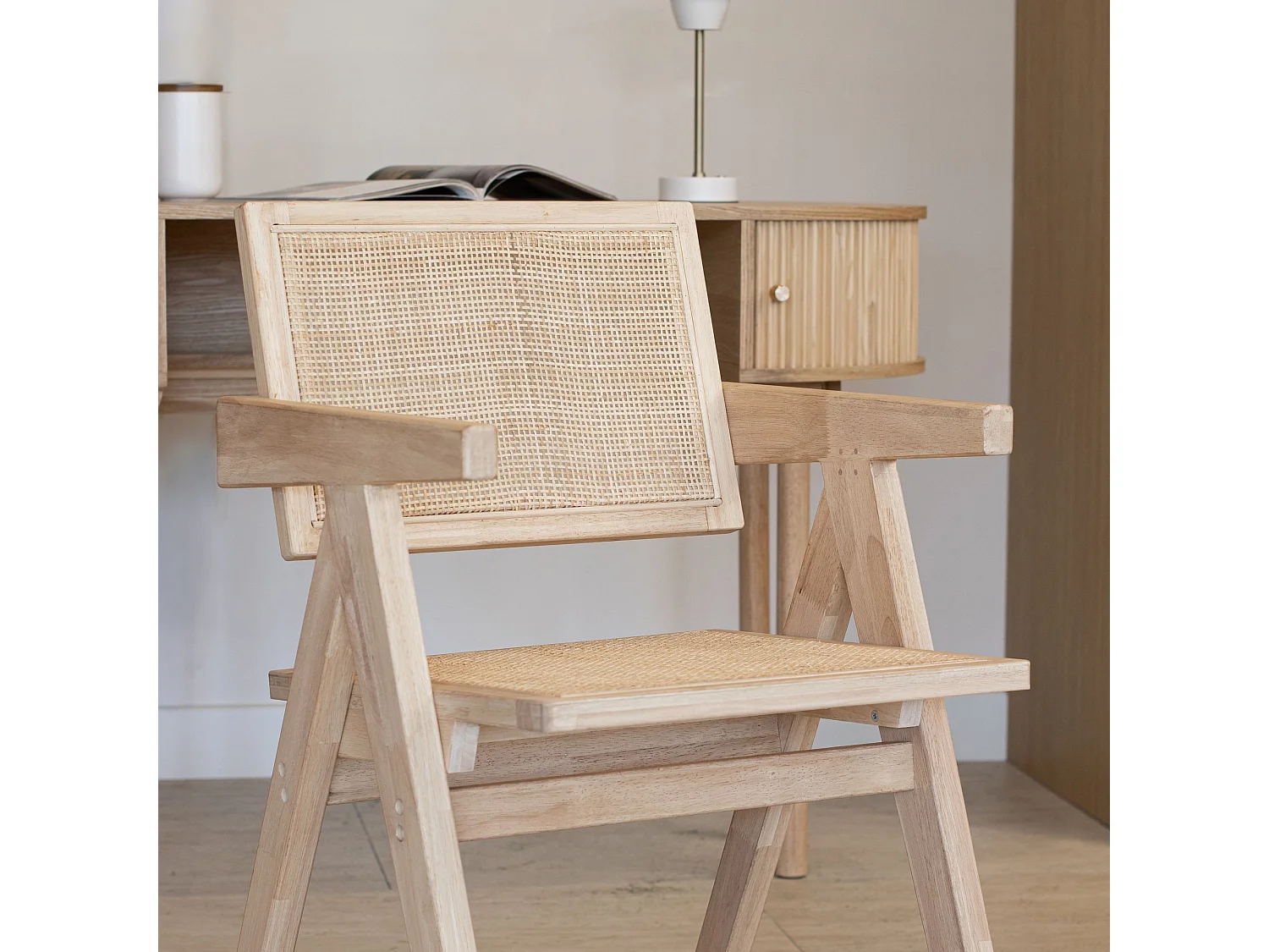 Now's Home - Chaise De Bureau En Bois De Pin  Et Cannage Rotin 50x52x80cm Hector