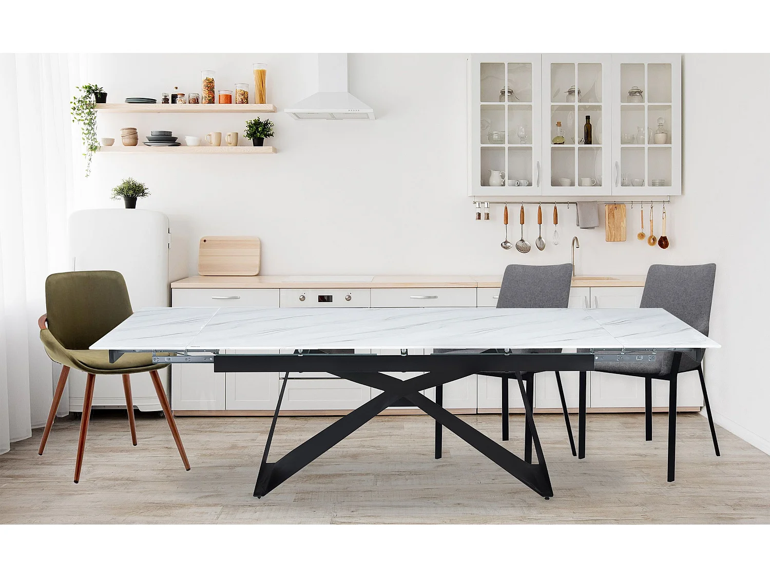 Table à manger extensible Mogarie Verre Effet marbre blanc et pieds Métal Noir