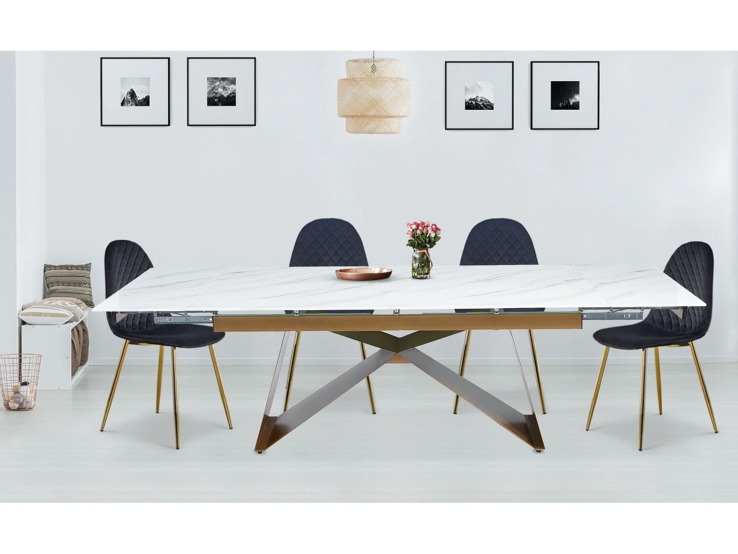 Table à manger extensible Mogarie en Verre effet Marbre Blanc et pieds Or