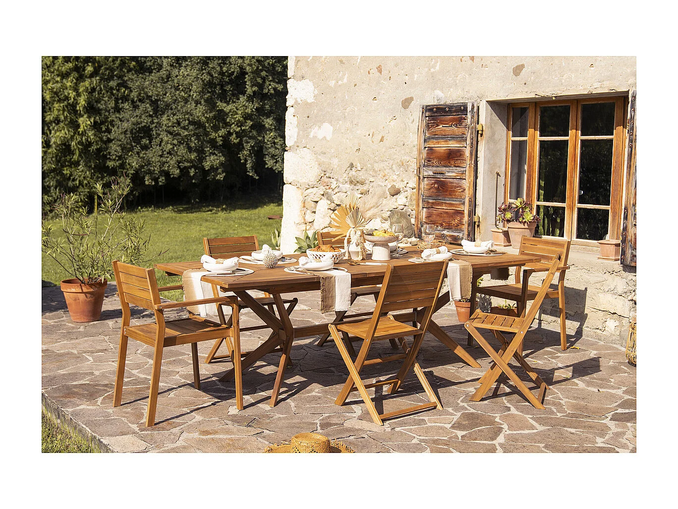 Table de jardin extensible rallonges intégrées en bois massif L180-240 cm SANTO