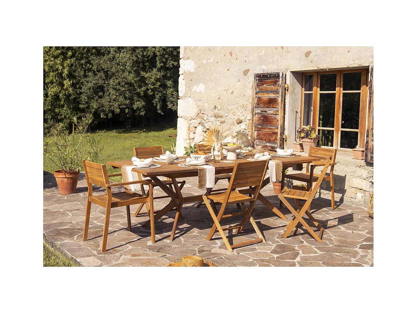 Table de jardin extensible rallonges intégrées en bois massif L180-240 cm SANTO