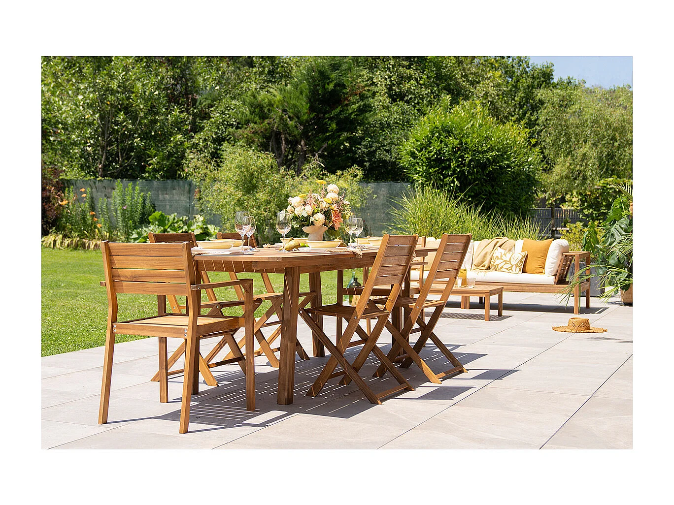 Mesa de jardín extensible de madera maciza 180-240 cm MAYEL