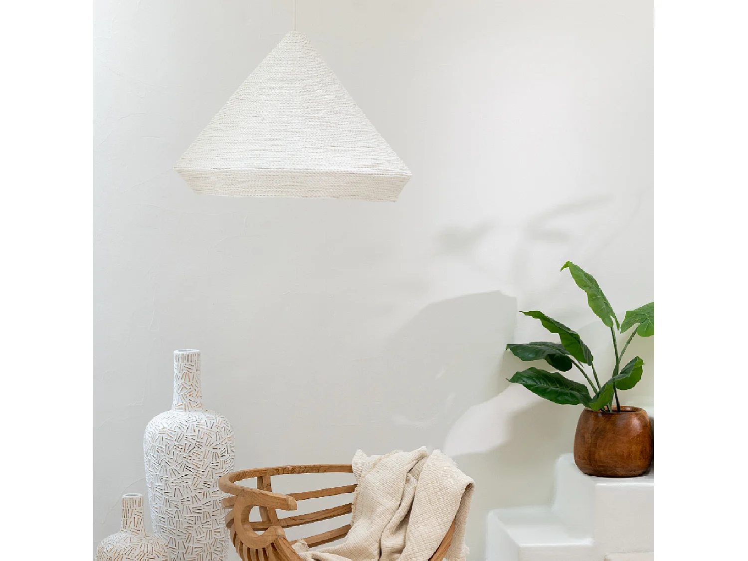 Lampe Suspension en Raphia "Cône" 65cm Blanc