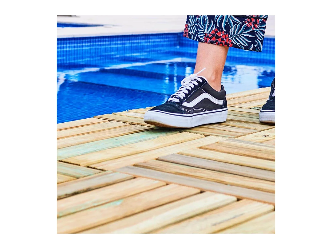 TARIMA MADERA DE PINO 100X100 CM ALTURA 44MM NORTENE