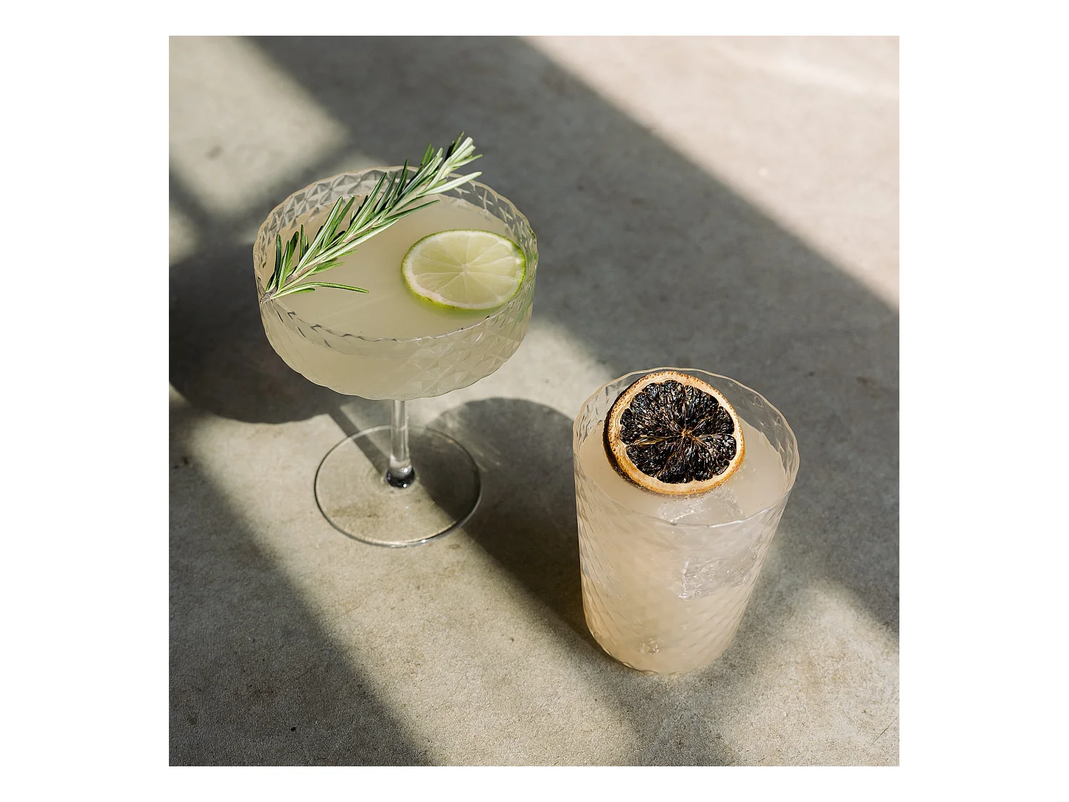 Coppa Set 4pcs Gobelet 25 cl Verre pour Cocktails et Vins Aromatiques, Verre, Design Élégant Zafferano Fabriqué en Italie