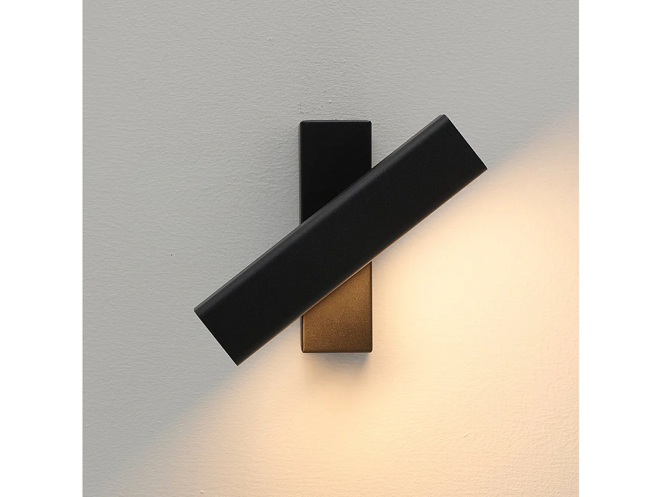 Applique murale pivotante noire LED - Salvi