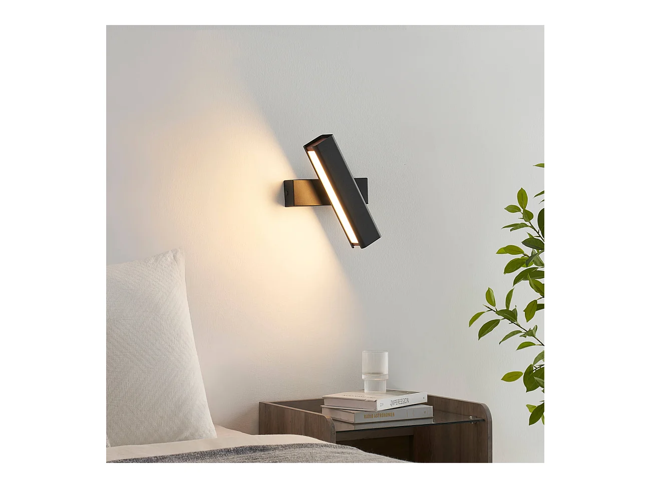 Applique murale pivotante noire LED - Salvi