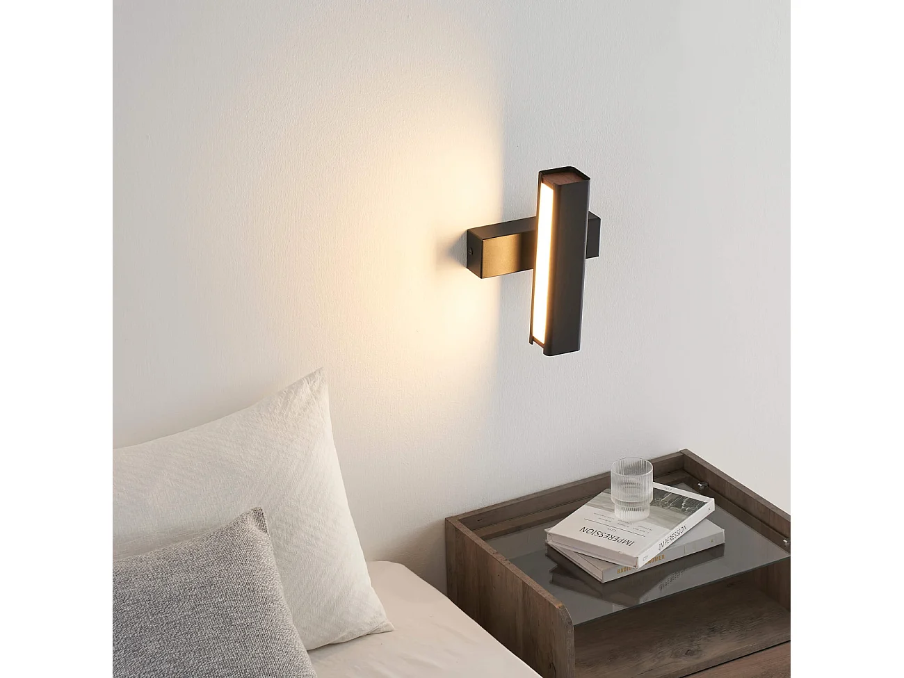 Applique murale pivotante noire LED - Salvi