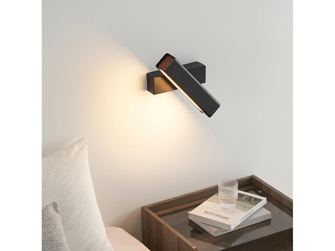 Applique murale pivotante noire LED - Salvi