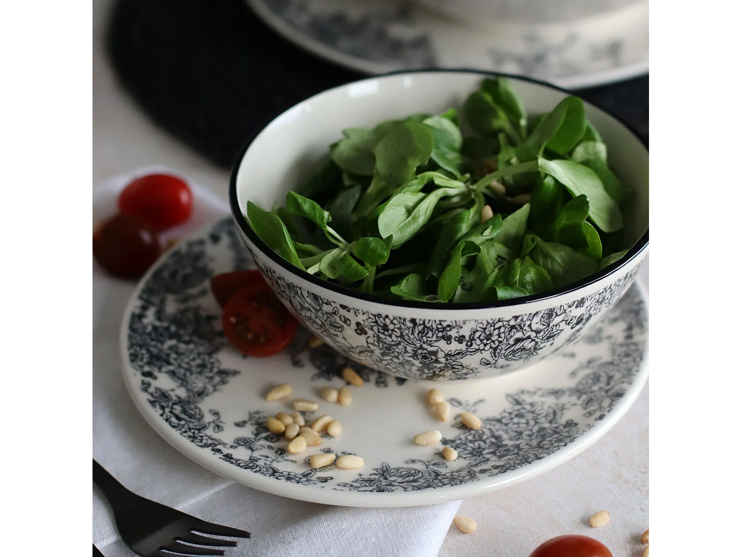 Novastyl - Lot6 Assiettes A Dessert Florali 19.5cm En Gres Decor Noir