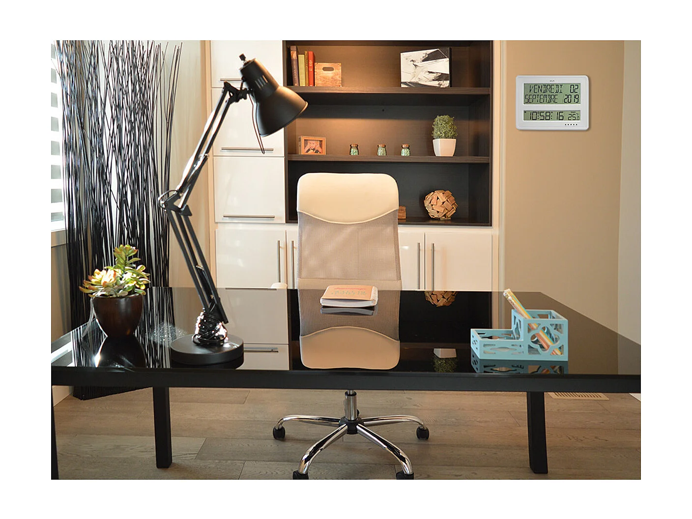 Horloge digitale calendrier radio-contrôlée Titan - Orium