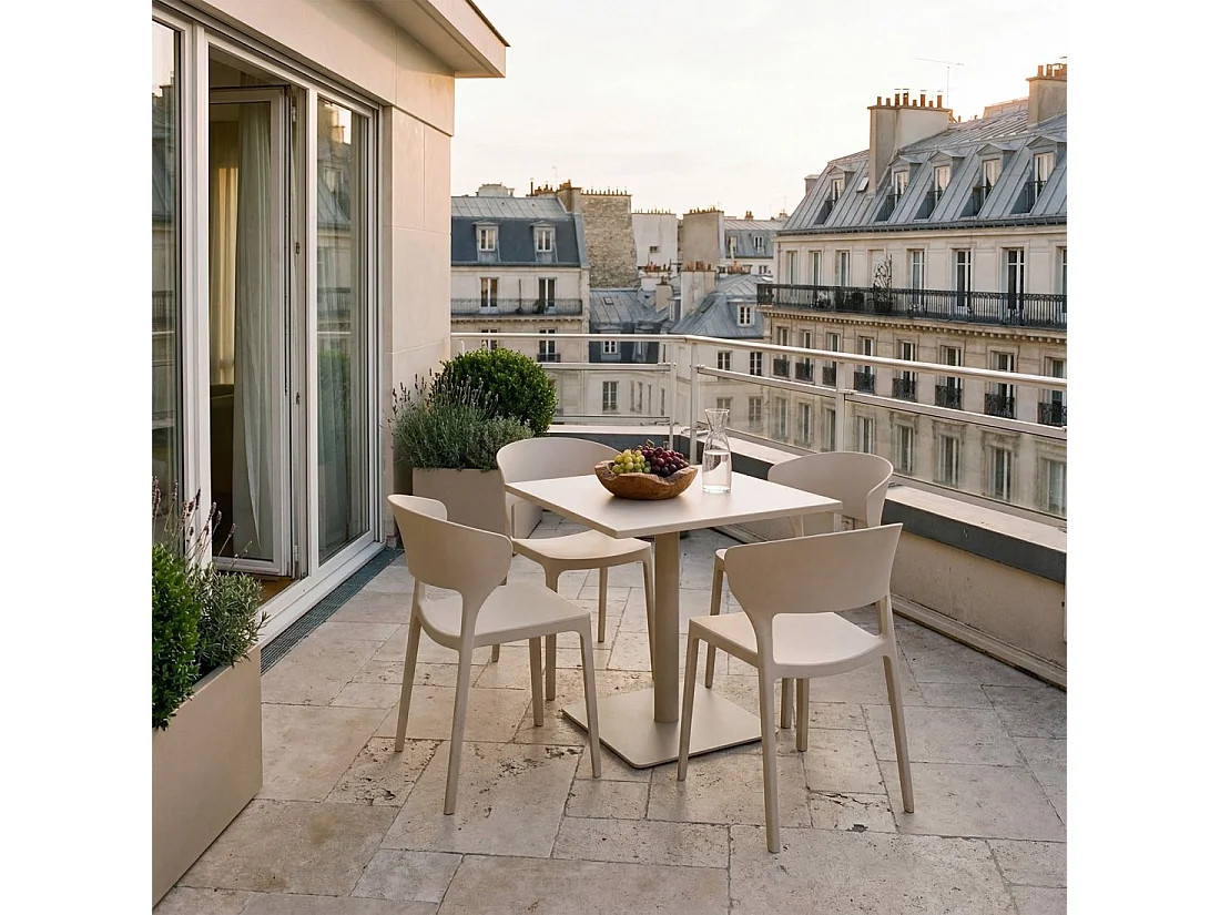 Chaise d'extérieur en plastique beige 48x76 cm-Serin