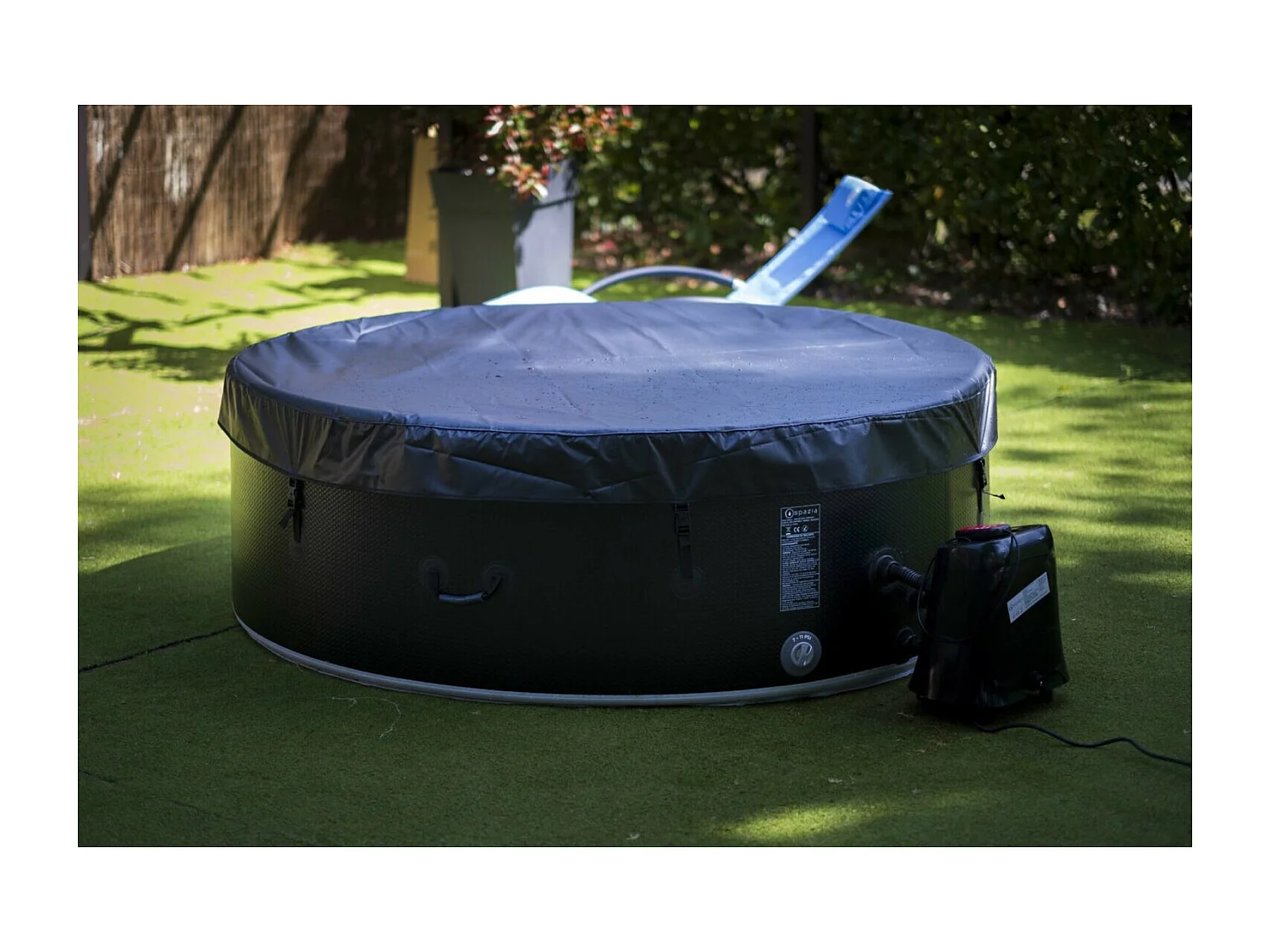 Een 6-persoons golfbad in Dropstitch- Ospazia - Diameter: 200 cm - Filter en doek inbegrepen