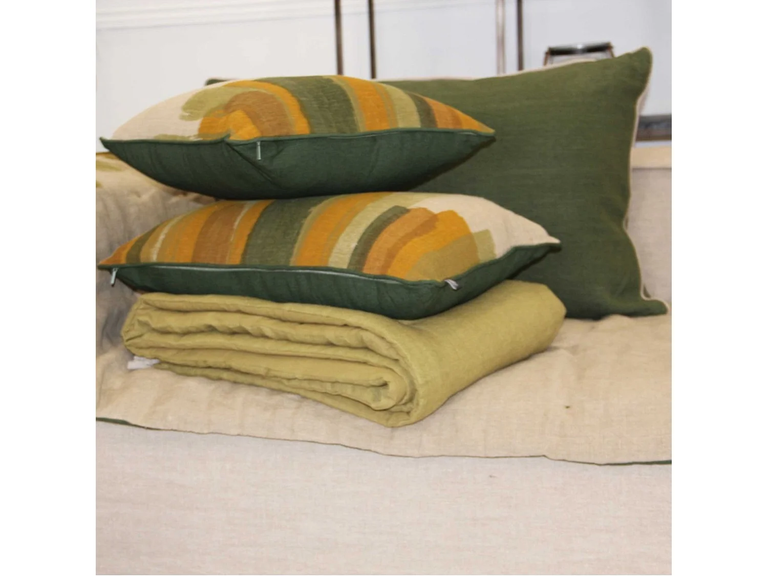 Cojín estilo sketch de lino y algodón