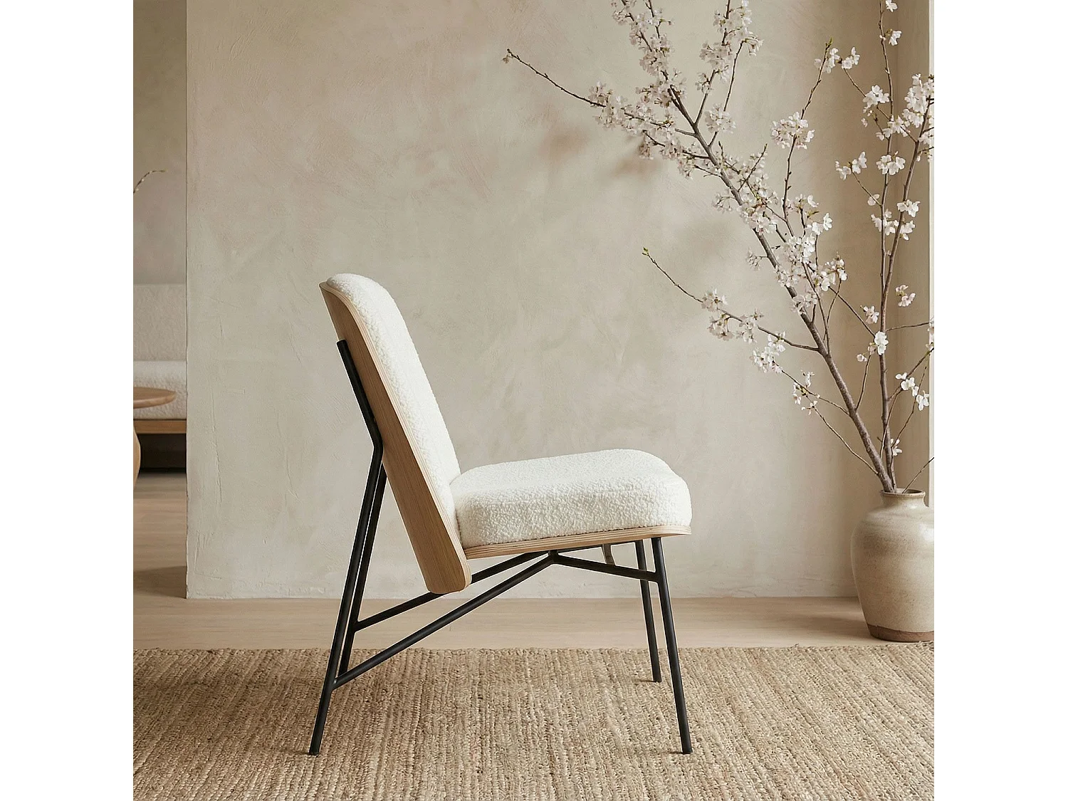 Fauteuil moderne Gauguin Bois clair et Tissu bouclette Crème