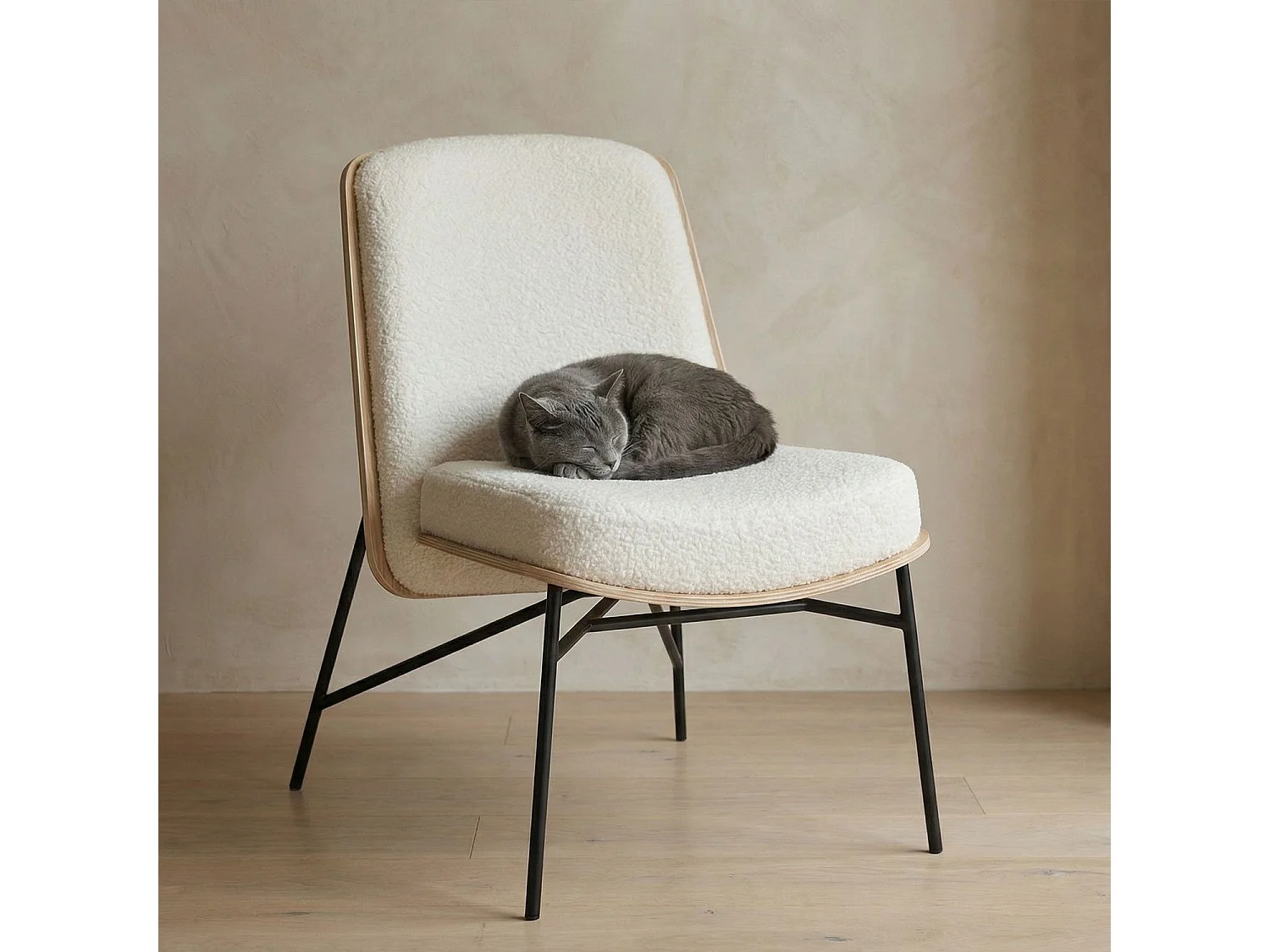 Fauteuil moderne Gauguin Bois clair et Tissu bouclette Crème