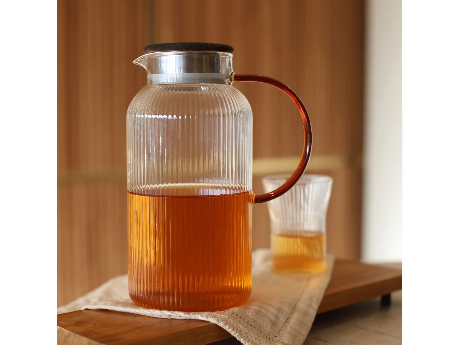 Ogo Living - Pichet Karl 2l En Verre Borosilicate Anse Ambre