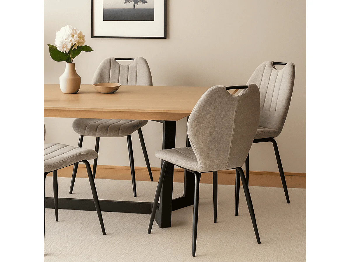 Set van 4 stoelen in stof met zwarte metalen poten L48 cm - NOVA