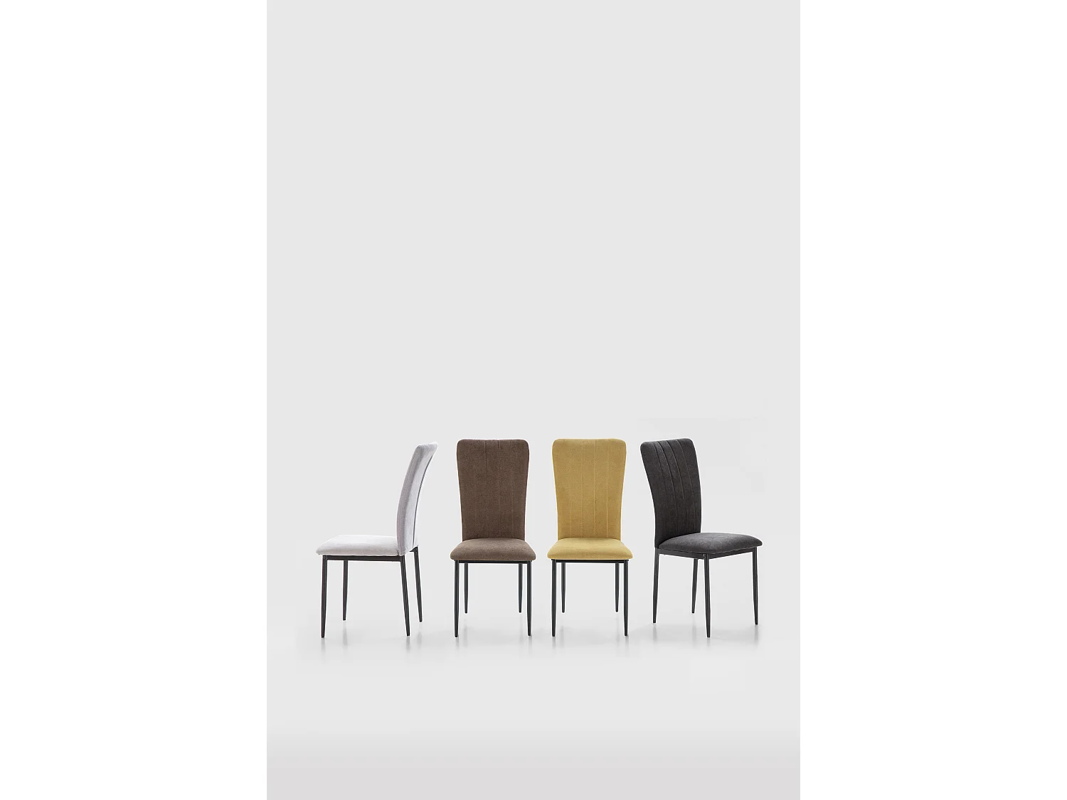 Lot de 4 chaises en tissu avec pieds en métal noir L43 cm - HOLLY