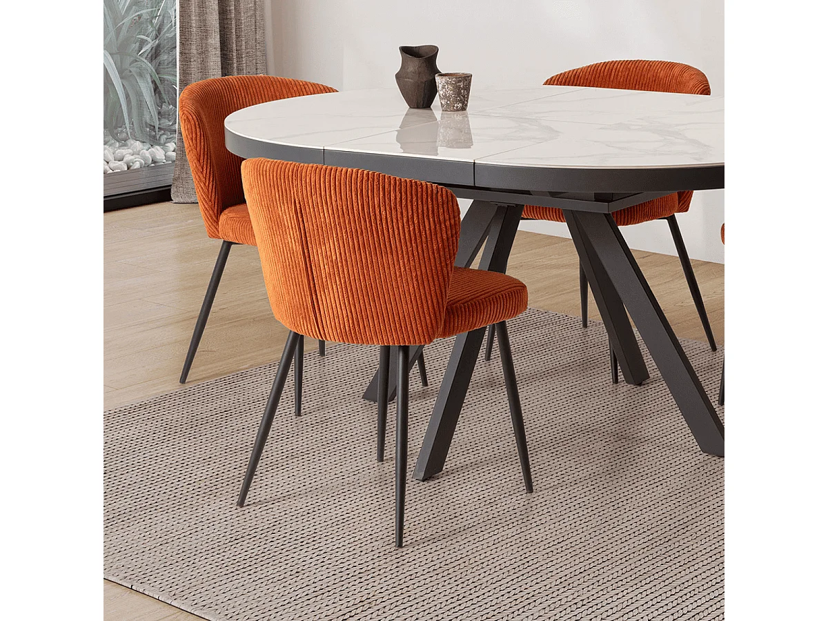 Set aus 4 Stühlen aus Cord-Samt mit schwarzen Metallbeinen L47 cm - MEGAN