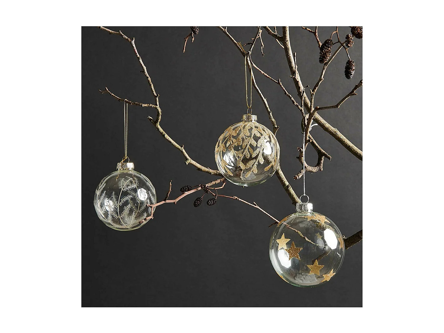 Boule de Noël en verre étoiles dorées Ø 8 cm