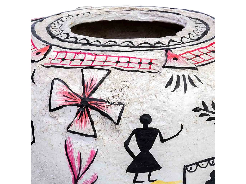 Vase en papier mâché blanc peint à la main 27x27x27h cm