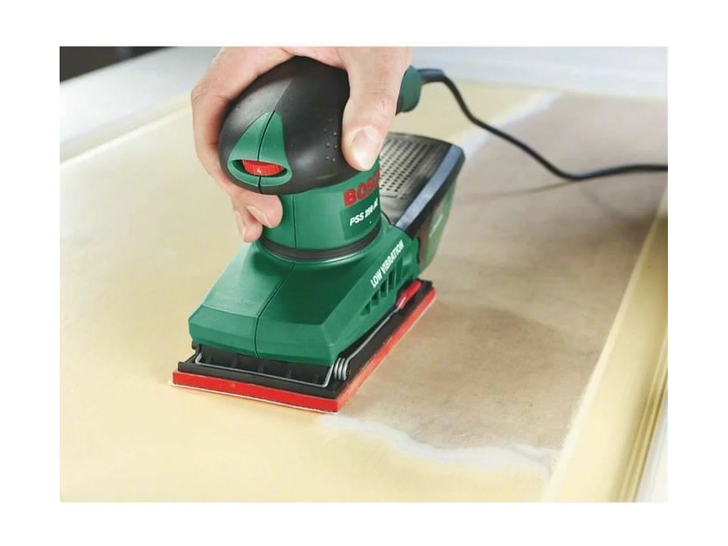 Ponceuse vibrante filaire Bosch PSS 250 AE 250W, coffret de rangement, disques abrasifs P80, P120, P180