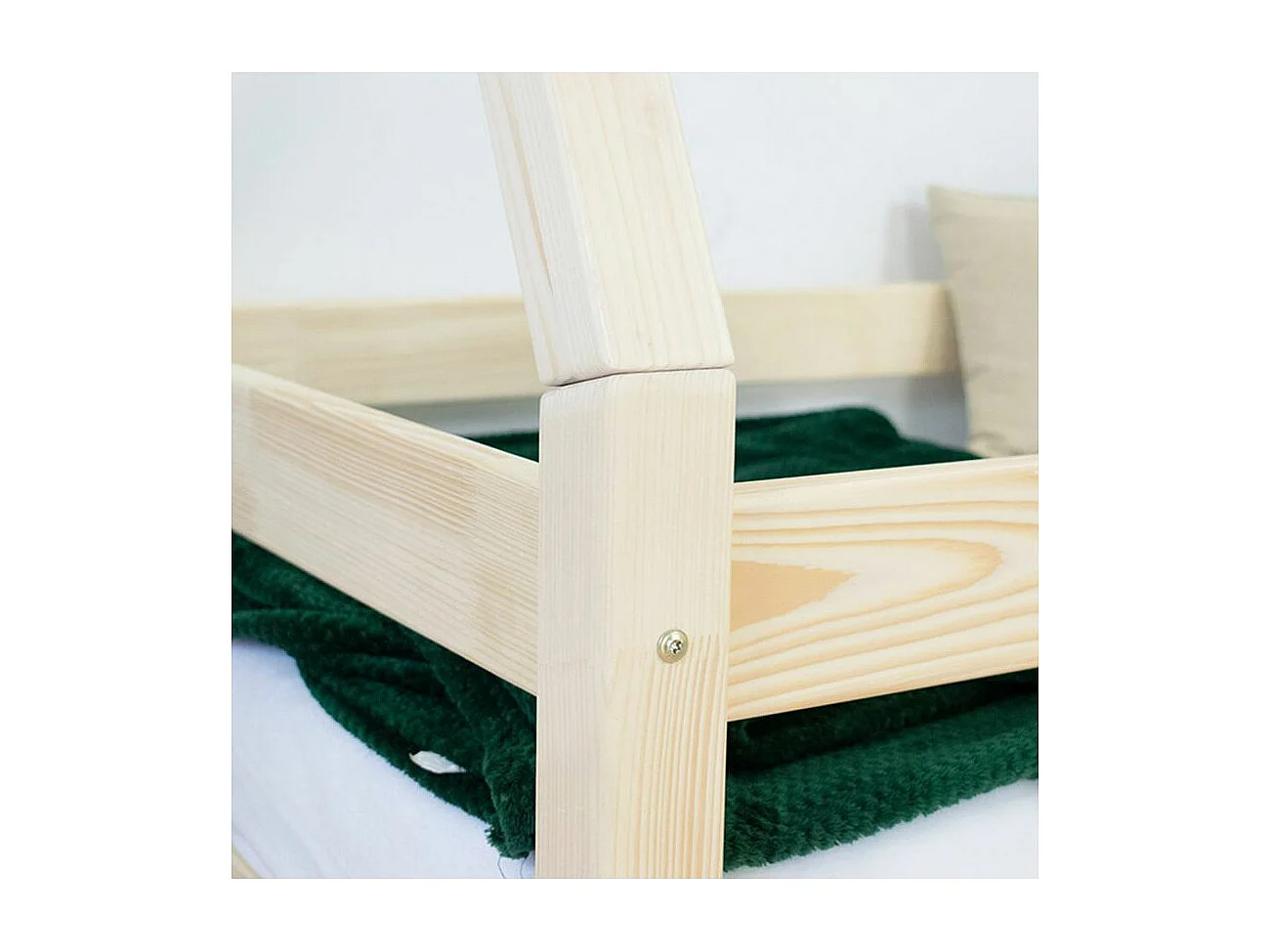 Lit cabane enfant NAKANA 140 x 200 vert pétrole