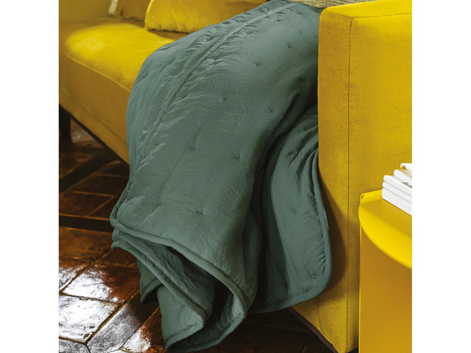 Dessus de lit matelassé 220x240 cm ANGKOR polyester vert eucalyptus