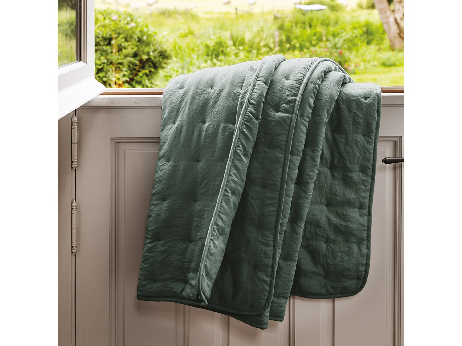 Dessus de lit matelassé 220x240 cm ANGKOR polyester vert eucalyptus