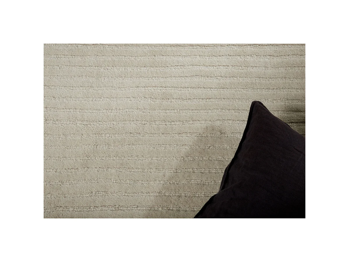 Milton vloerkleed 300x202cm wit.