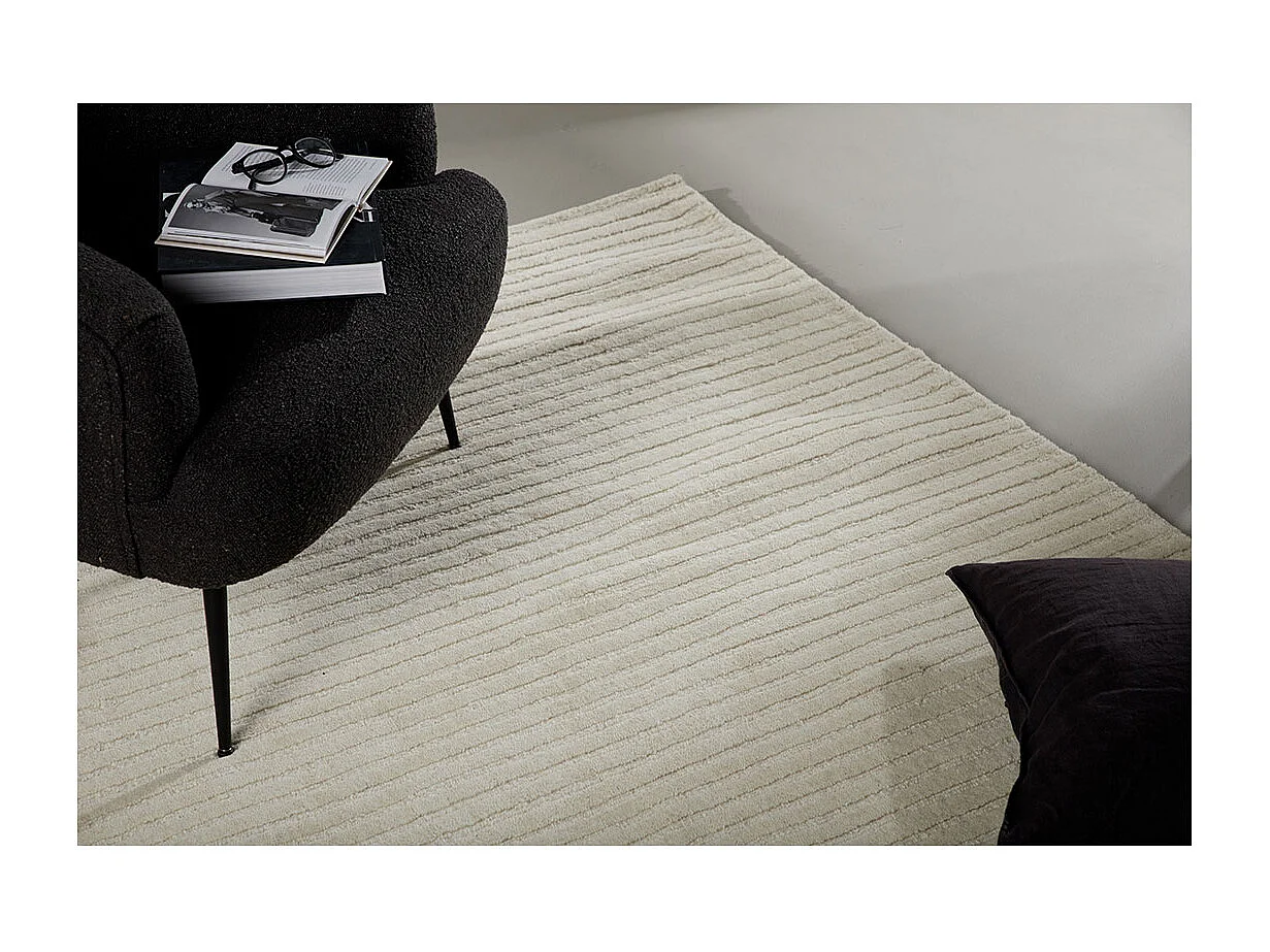 Milton vloerkleed 230x162cm wit.