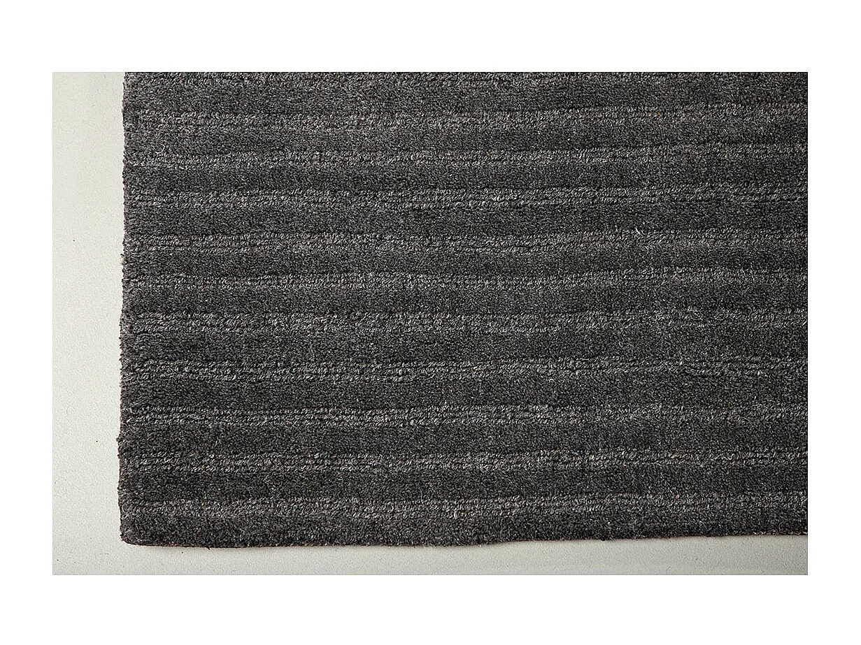 Milton vloerkleed 300x202cm donkergrijs.