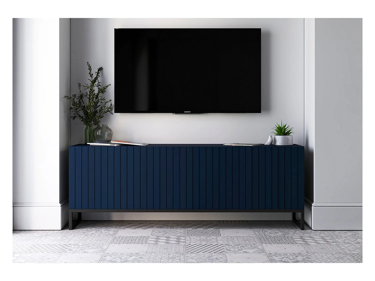 Meuble TV avec 4 portes - Corps Bleu Marine mat, façades rainurées Bleu Marine mat - 150 cm, Cadre en métal noir