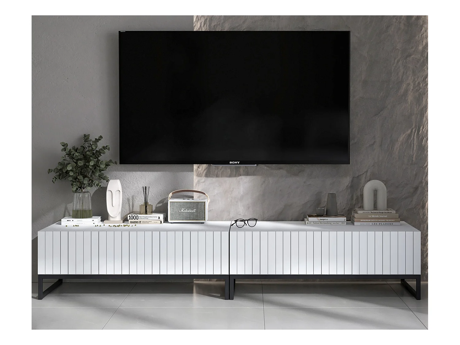Meuble TV avec 2 portes - Corps Blanc mat, façades rainurées Blanc mat - 220 cm, Cadre en métal noir