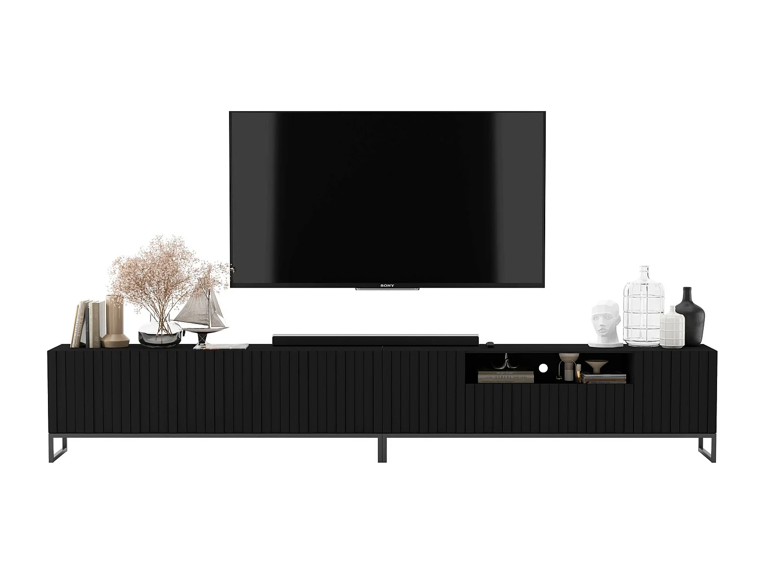 TV-Möbel mit 7 Türen und Nische – Korpus Schwarz matt, geriffelte Fronten Schwarz matt – 300 cm, schwarzer Metallrahmen