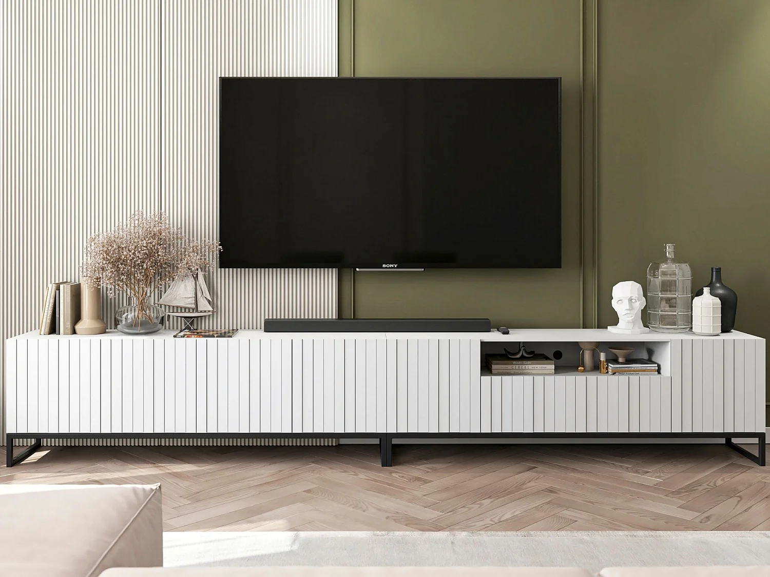 Mobile TV con 7 ante e vano a giorno - Struttura bianco opaco, frontali scanalati bianco opaco - 300 cm, telaio in metallo nero