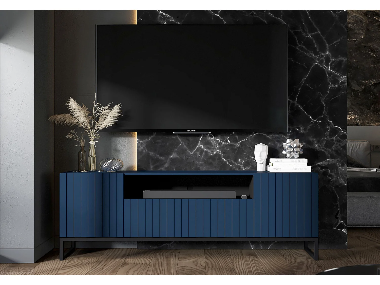 Meuble TV avec 3 portes et niche - Corps Bleu Marine mat, façades rainurées Bleu Marine mat - 150 cm, Cadre en métal noir
