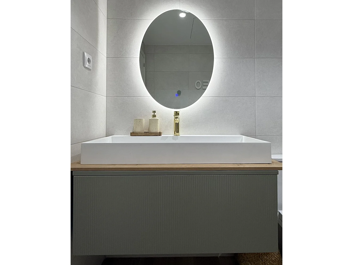 LED-Badezimmer-Spiegel MAZILLE 60 cm 80 cm Silber