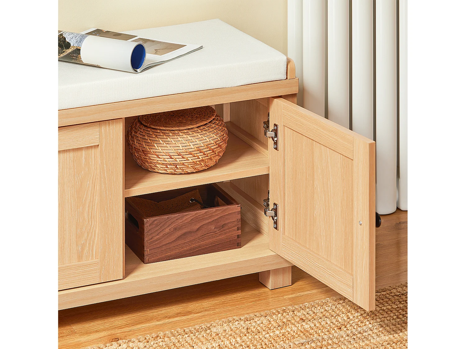 Szafka na buty z 3 drzwiami i poduszką FSR188-N