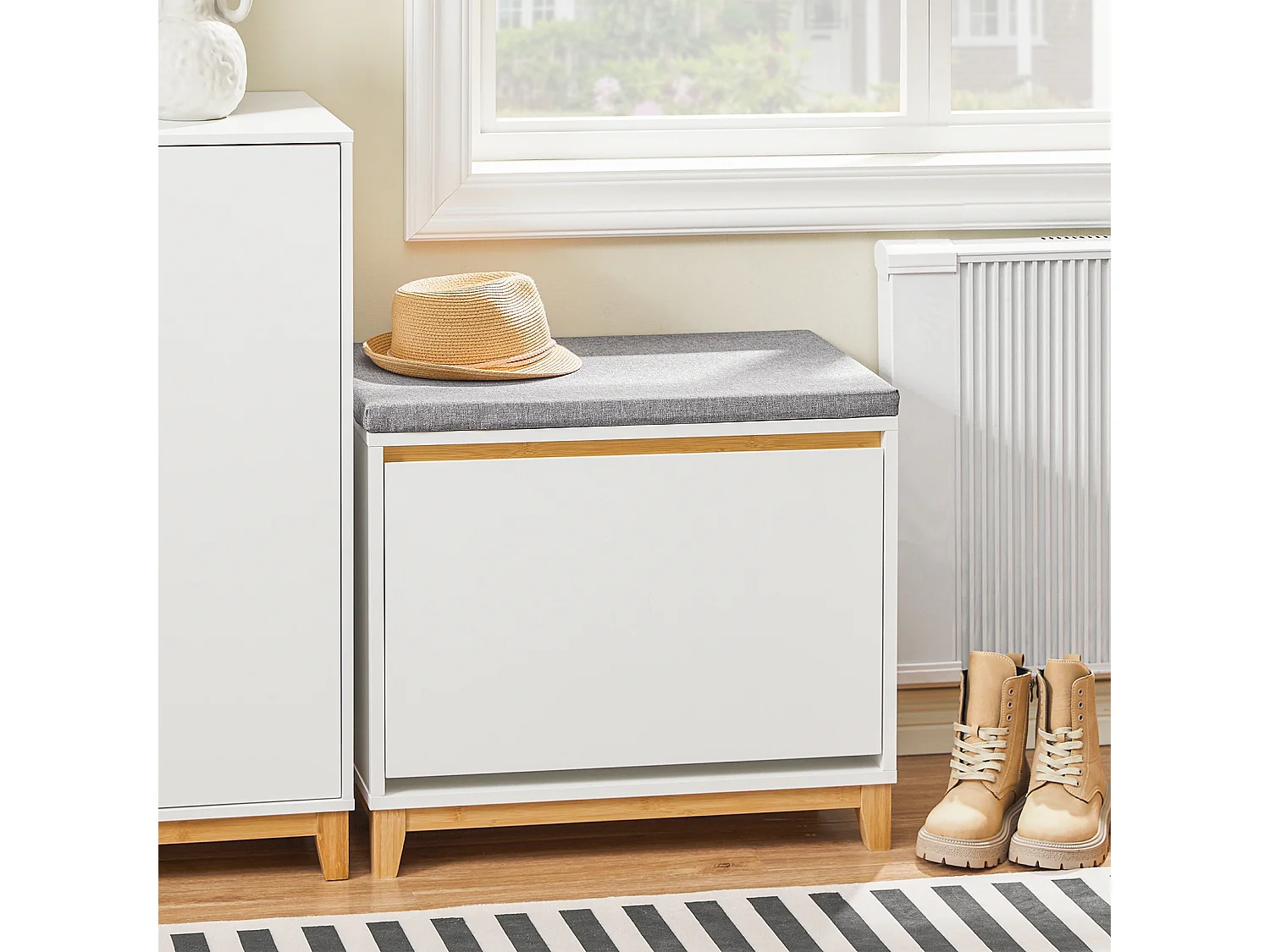 SoBuy Banc Chaussures, Rangement pour Chaussures, Armoire à Chaussures, Coffre avec 1 Abattants et 1 Coussin, pour Couloir, Salon ou Chambre, FSR191-WN